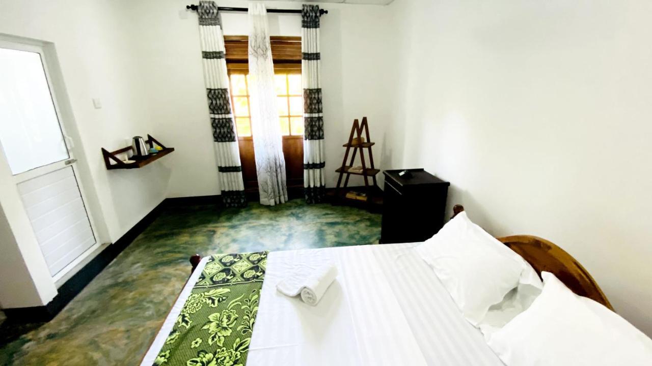 Madiha Surf House Lanka Ξενοδοχείο Ματάρα Εξωτερικό φωτογραφία